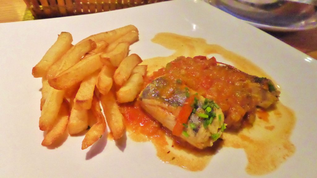 An eel dish served with frites at Breydel De Conic.