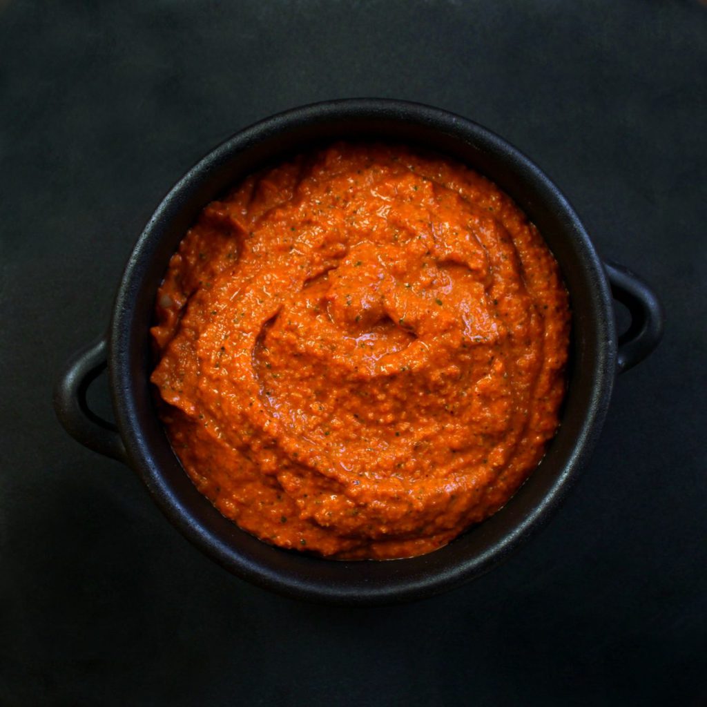 Simple Romesco Sauce (vegan) Dish 'n' the Kitchen