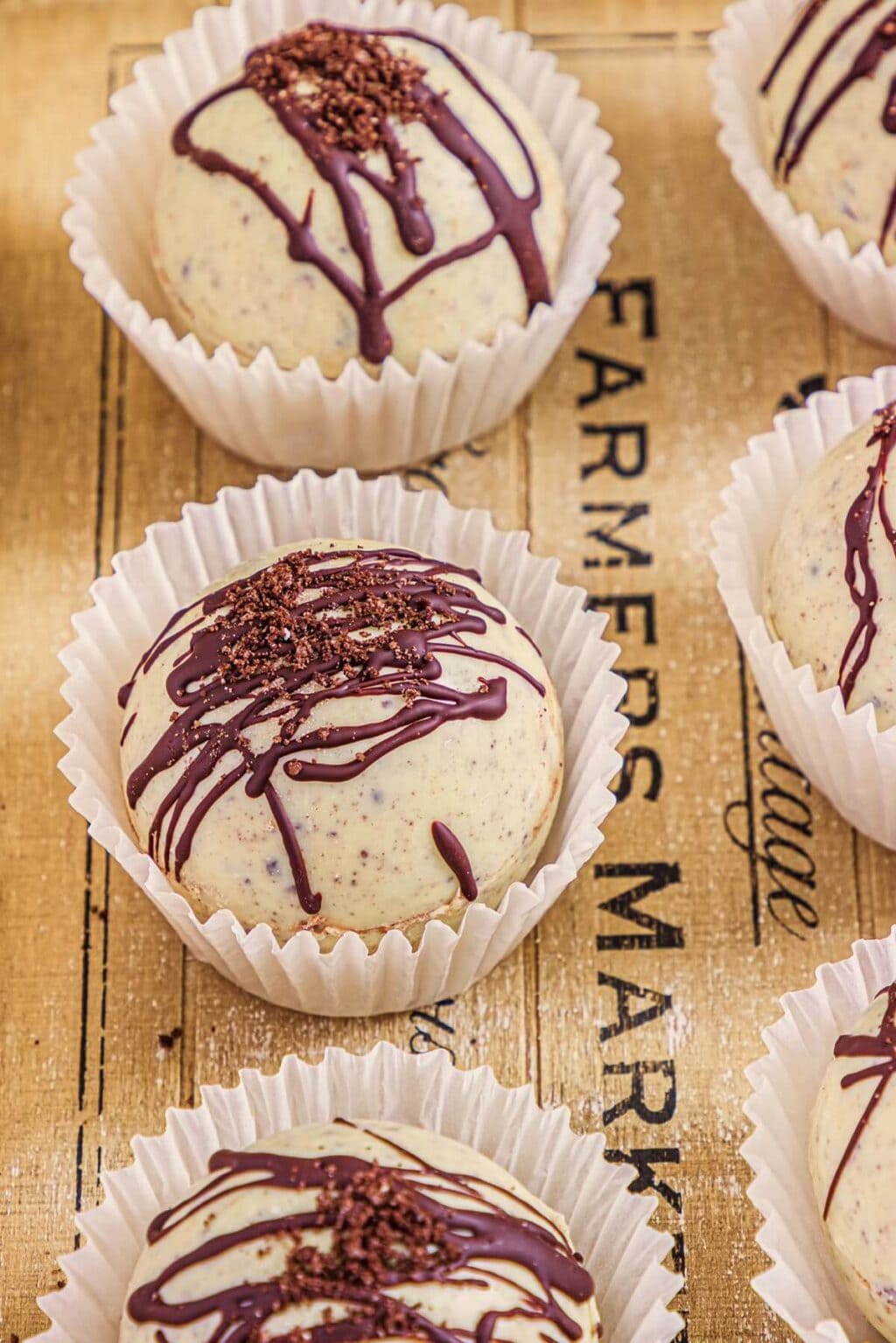 Cookies and Cream Hot Chocolate Bomb Recipe Dish 'n' the Kitchen