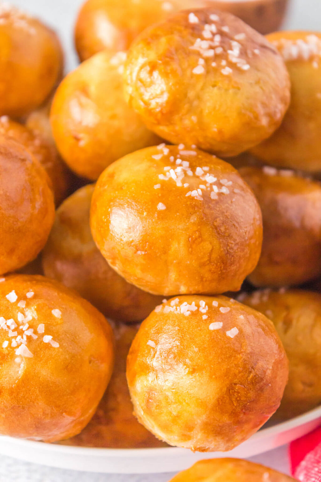 Easy Air Fryer Pretzel Bites Dish 'n' the Kitchen