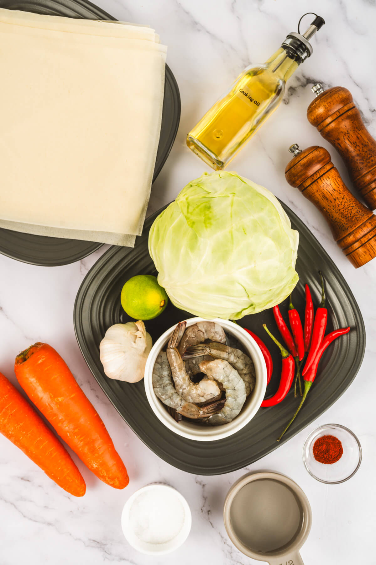Ingredients required to make Shrmp Spring Rolls.