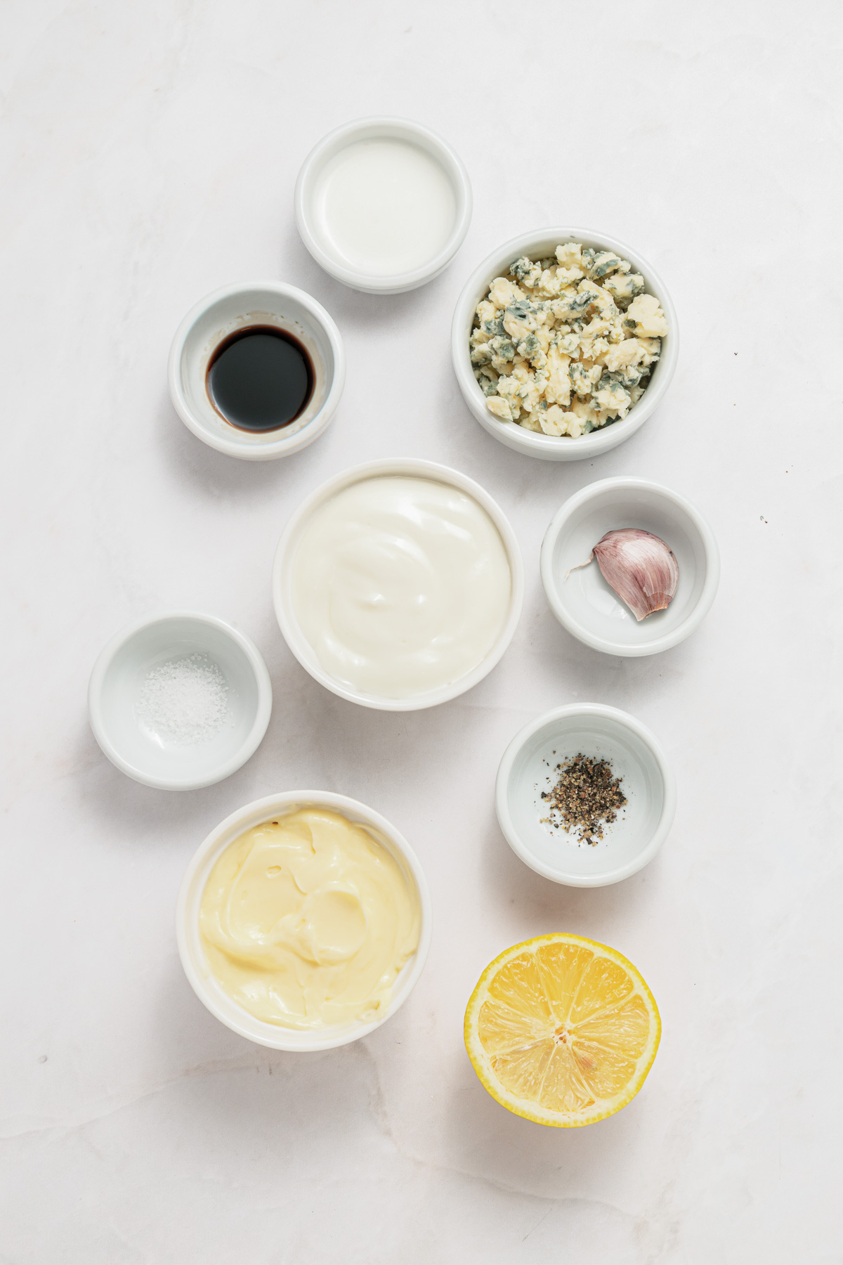 Ingredients required to make Blue Cheese Dip.