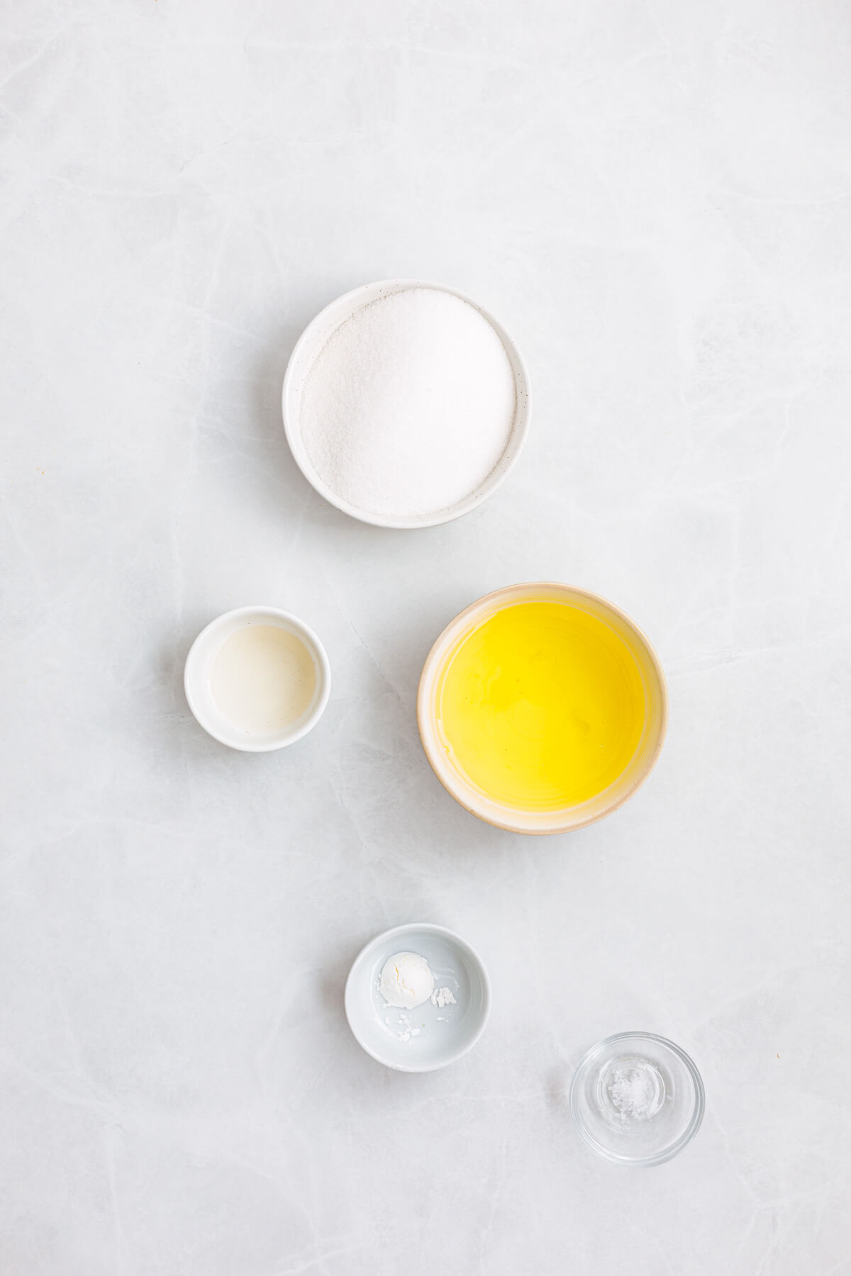 Ingredients required to make mini pavlovas.