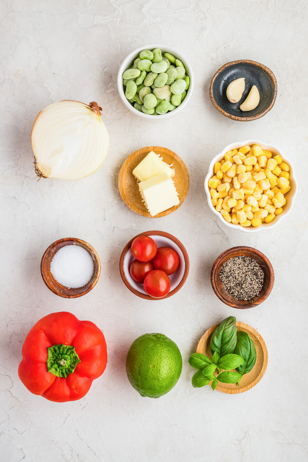 Ingredients required to make corn succotash.