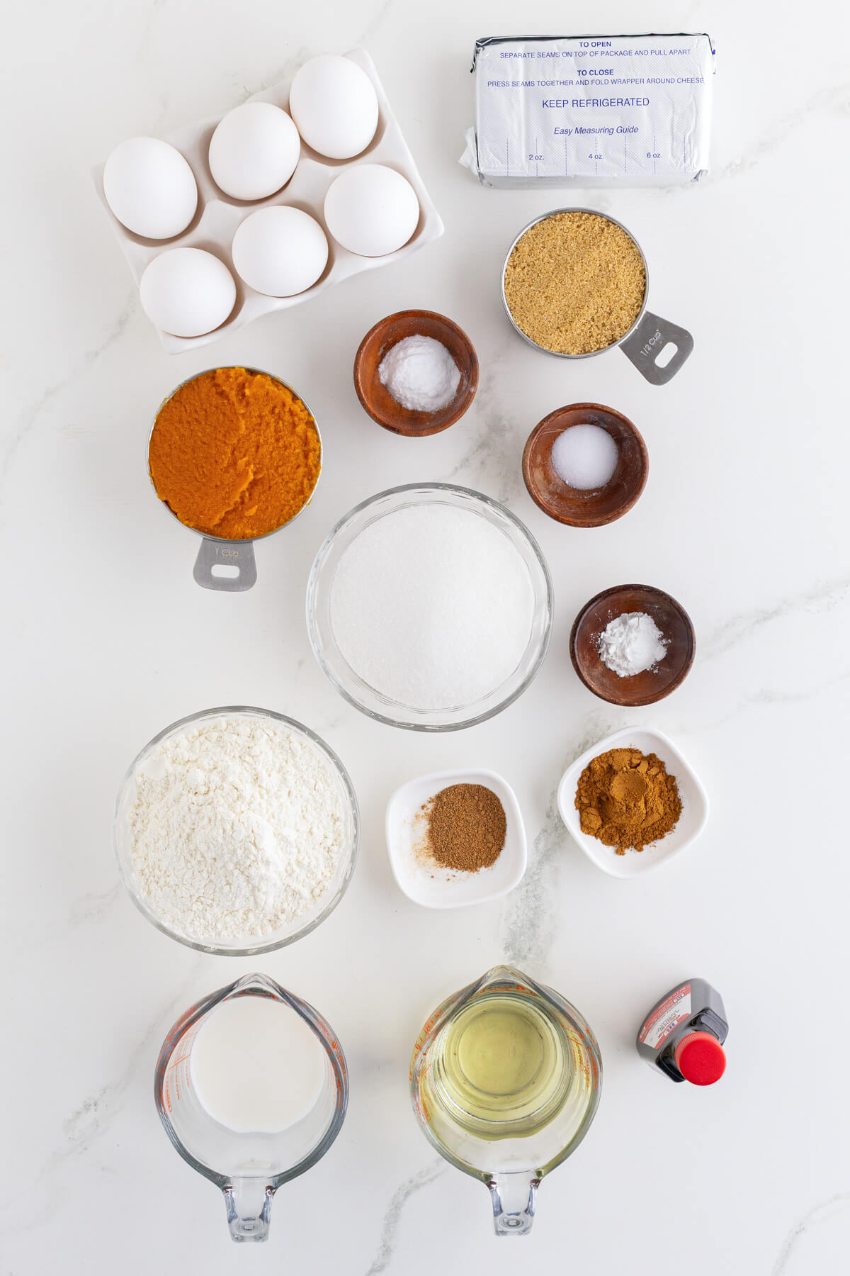 Ingredients required to make cream cheese pumpkin bread.